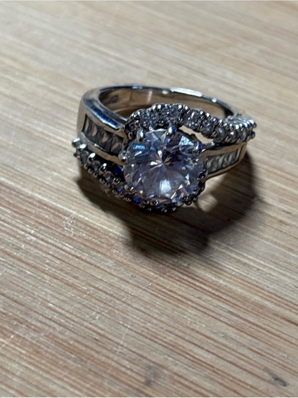 Gorgeous 4 CTRound & Princess Clear CZ 925 Silver Statement Style Ring Size 8.25